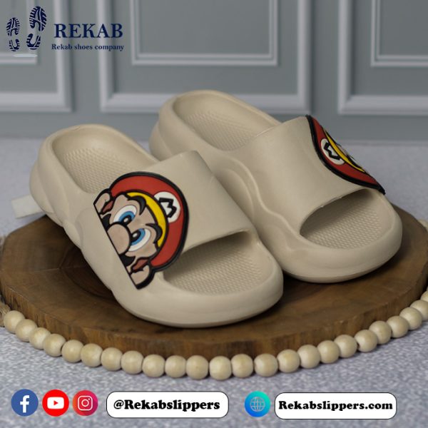 Kids slippers : Mario model