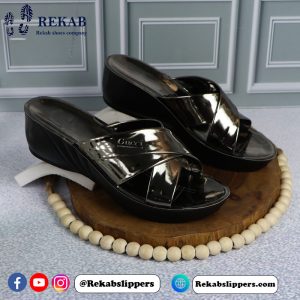 Women slippers : Code 103 model
