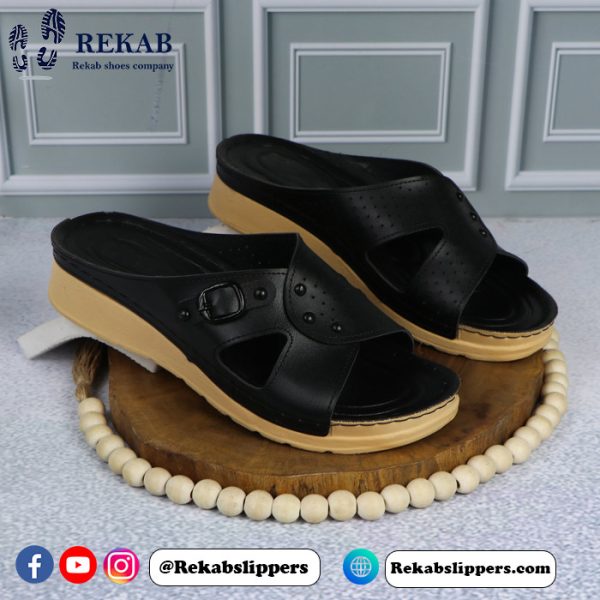 Women slippers : Heliya model