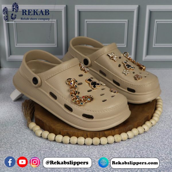 Women Crocs : Code 604 model