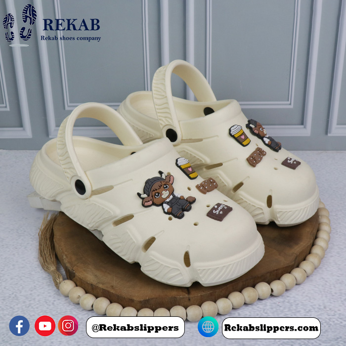 bulk price of slippers Crocs Esvit model