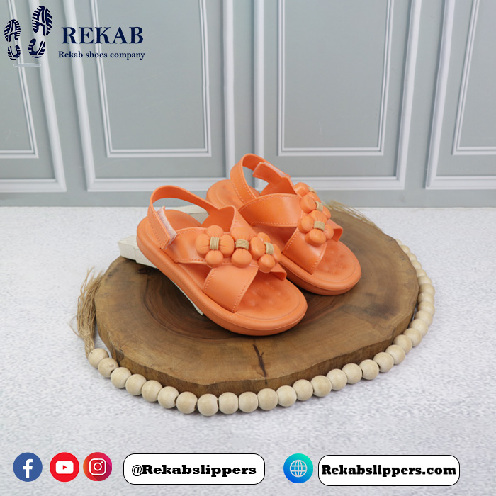 stylish child slippers girl Dela model