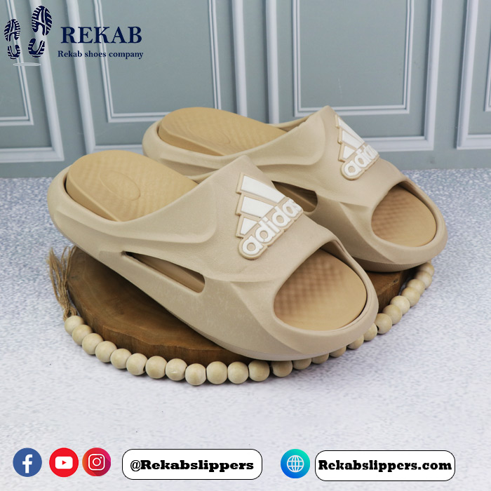 buy men's slippers Adidas code 111