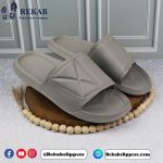 buy cheap mens slippers Narmineh model