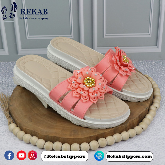 stylish women's slippers Gisou jadid